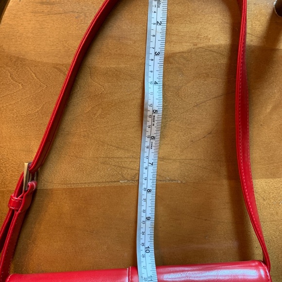 Guess purse - Picture 7 of 8